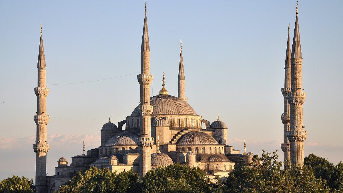 Türkiye'de kaçak kalma cezası almadan yaşamak için yasal ikamet